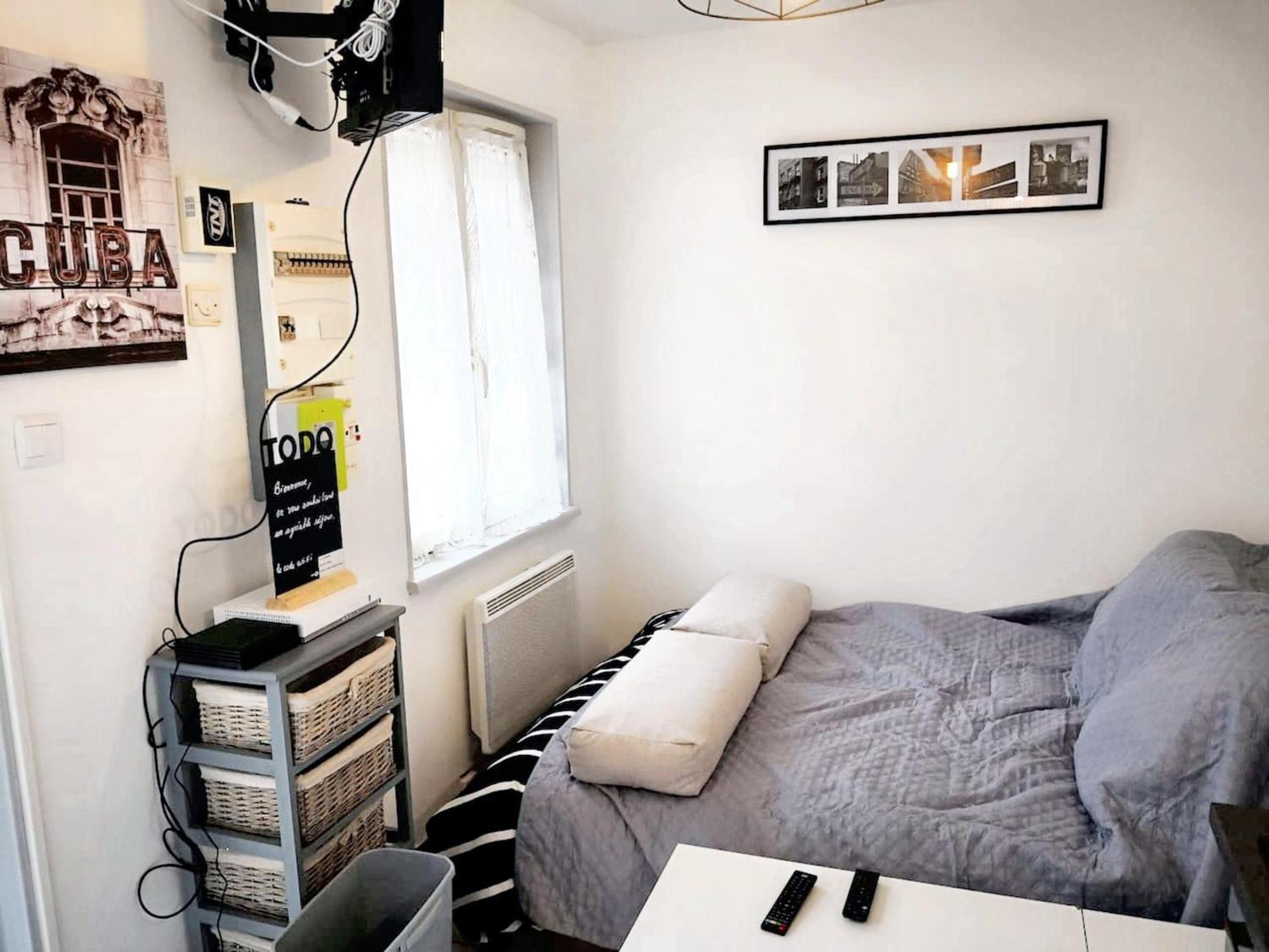 Studio avec wifi a Montargis Extérieur photo